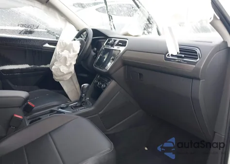 2019 Volkswagen Tiguan 2.0T Se/2.0T Sel/2.0T Sel R-Line/2.0T Sel R-Line Black from USA, damaged, VIN 3VV2B7AX3KM033714